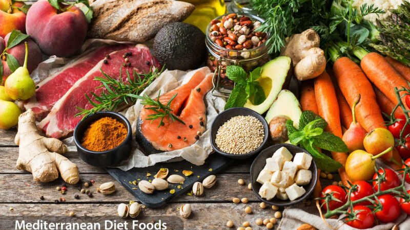 Mediterranean Diet Cuts Dementia Risk, Regardless of Genetic Risk