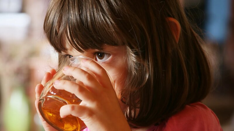 FDA Finalizes Limit on How Much Arsenic Can Be in Apple Juice