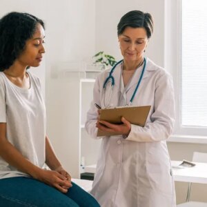 Are Female Doctors Better? Here’s What to Know