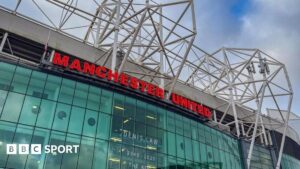 Manchester United at risk of PSR breach, club tell fans