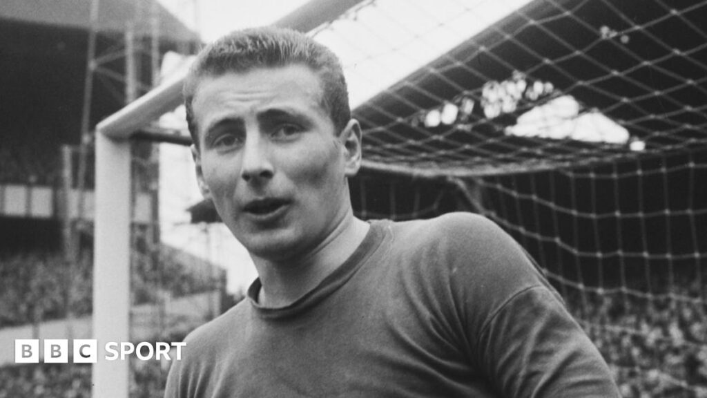 David Gaskell: Youngest ever Manchester United player dies aged 84