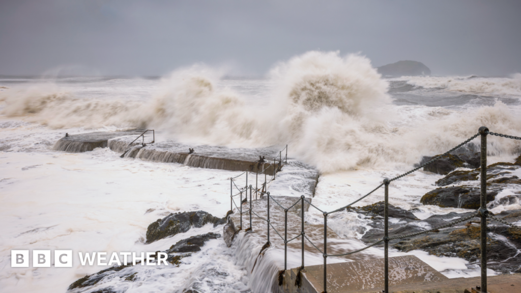 Storm Éowyn: Snow, strong winds and rain target UK as weather warnings issued