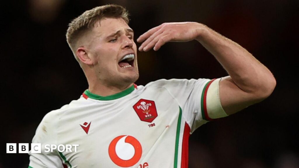 Six Nations: Wales call up Scarlets’ Taine Plumtree before Italy test