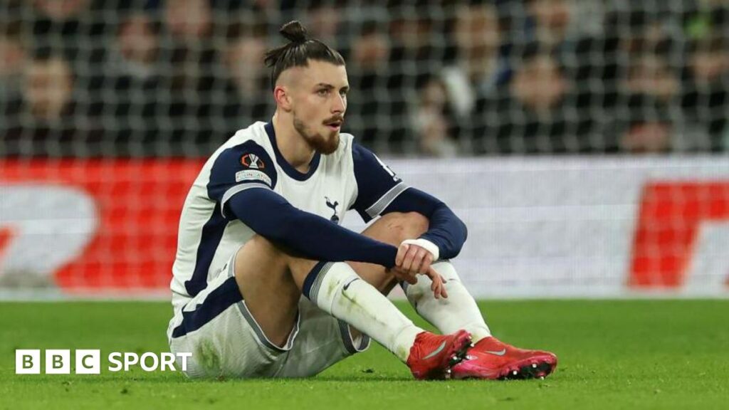 Radu Dragusin: Tottenham Hotspur defender suffers ACL injury