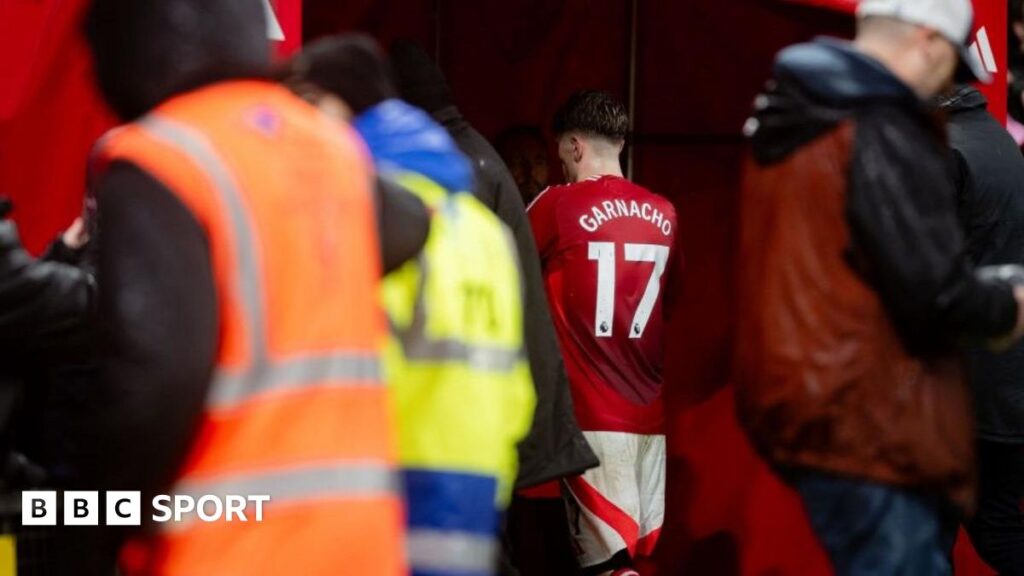 Man Utd: Ruben Amorim to ask Alejandro Garnacho about substitution reaction in win over Ipswich