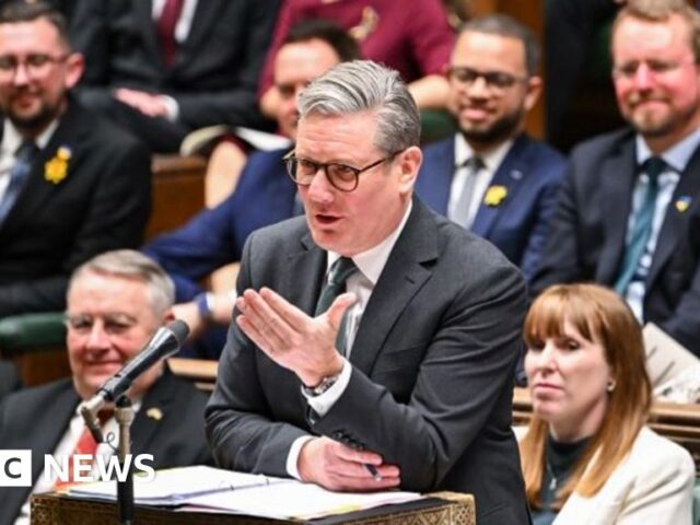 Starmer finds subtle way to deal with Team Trump
