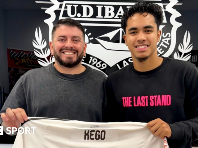 Prodigy who roomed with Bellingham eyes revival under Maradona's son