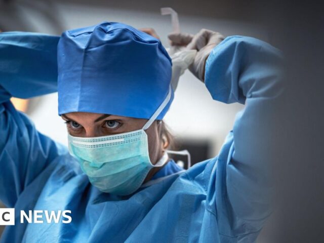 More women doctors than men for first time in UK