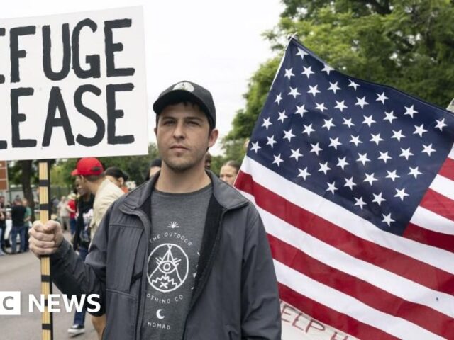 South Africa criticises US plan to accept white Afrikaners as refugees