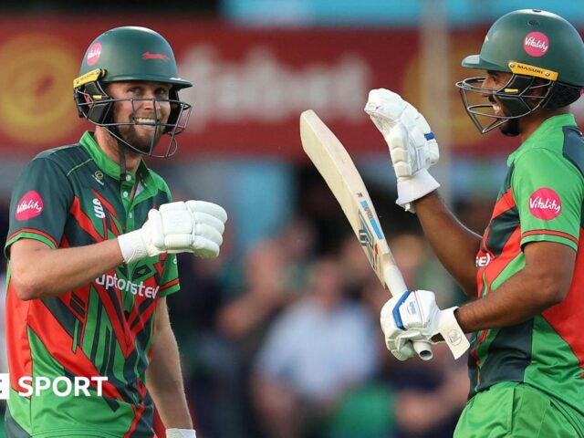 T20 Blast: Wins for Somerset, Hants, Notts, Leics, Northants & Kent