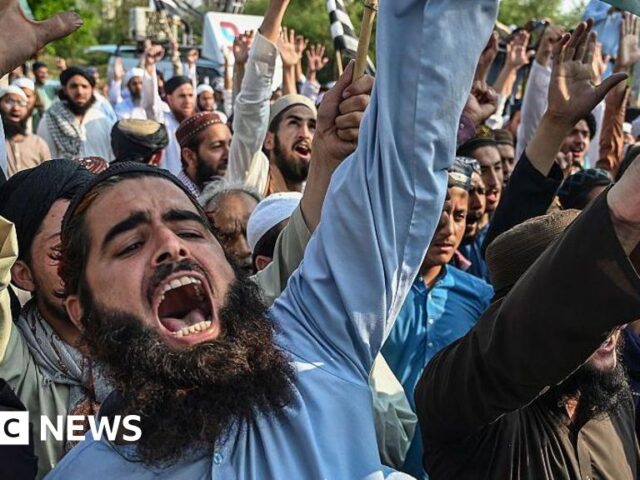 What’s the way out of the India and Pakistan crisis?